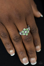 Load image into Gallery viewer, Garland Glamour - Green