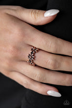 Load image into Gallery viewer, Daisy Dapper - Copper