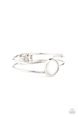 Winning Glow - White