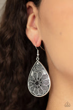 Load image into Gallery viewer, Banquet Bling - Black