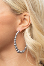 Load image into Gallery viewer, Glamour Graduate - Silver